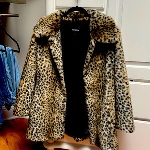 Express leopard faux fur jacket medium petite